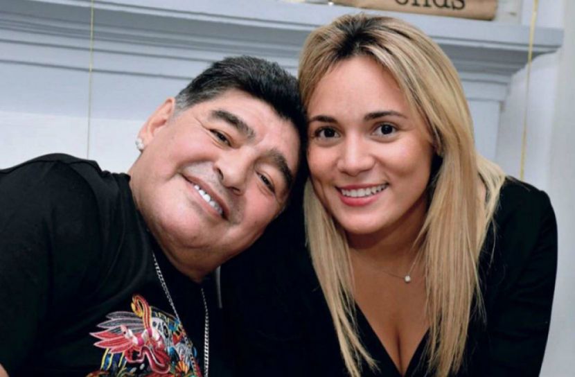 ভালোবাসার জন্য গ্রেফতার হয়েছিলেন ম্যারাডোনা