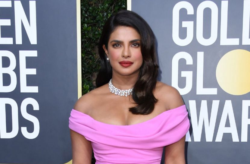 নতুন লুকে প্রিয়াংকা চোপড়া