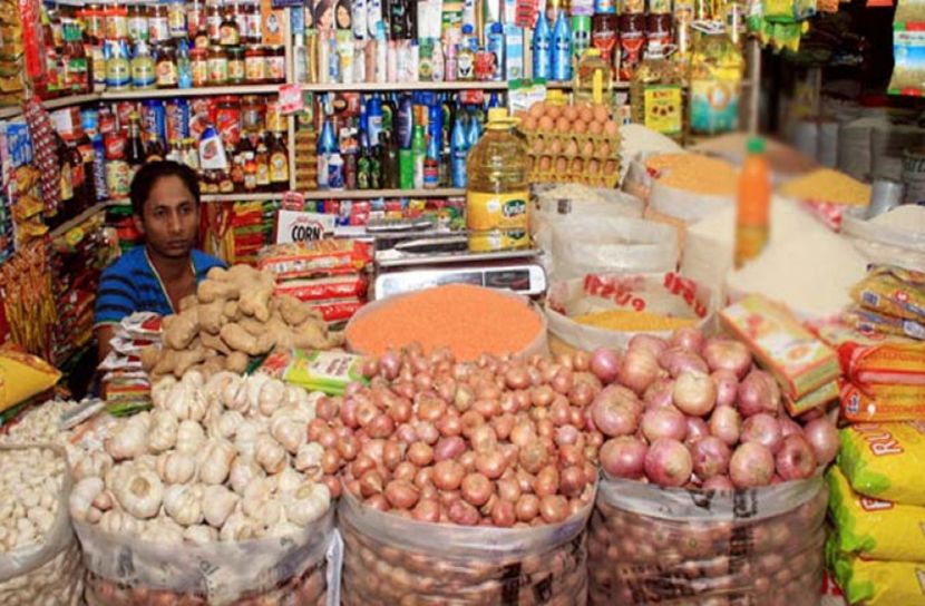 এক সপ্তাহের ব্যবধানে দাম বেড়েছে নিত্যপণ্যের