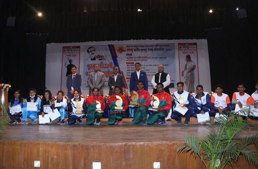 গোপালগঞ্জে বঙ্গবন্ধু ১৭তম দূরপাল্লা সাঁতার প্রতিযোগিতা অনুষ্ঠিত