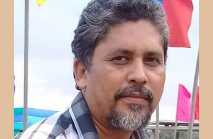 শরীয়তপুরে আওয়ামী লীগ নেতাকে দা দিয়ে কোপালেন স্ত্রী