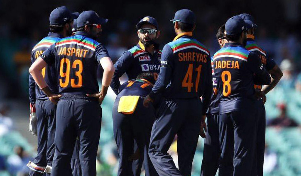 পরাজয়ের পর জরিমানার শিকার কোহলিরা