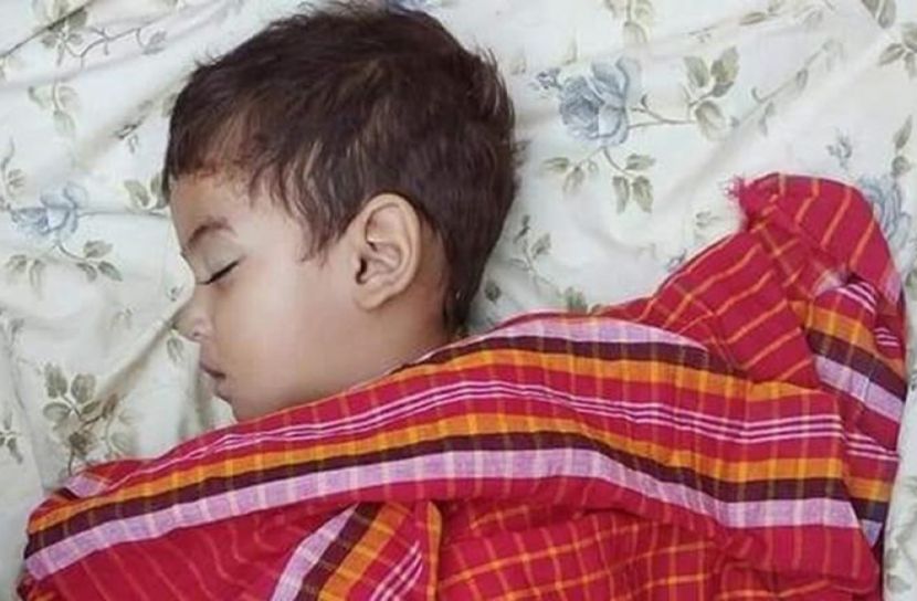 বাড়ির পুকুরে ভাসছে শিশুর লাশ