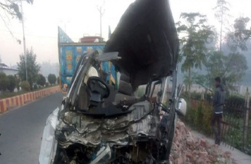 ঢাকা-টাঙ্গাইল মহাসড়কে দুর্ঘটনায় নিহত ২
