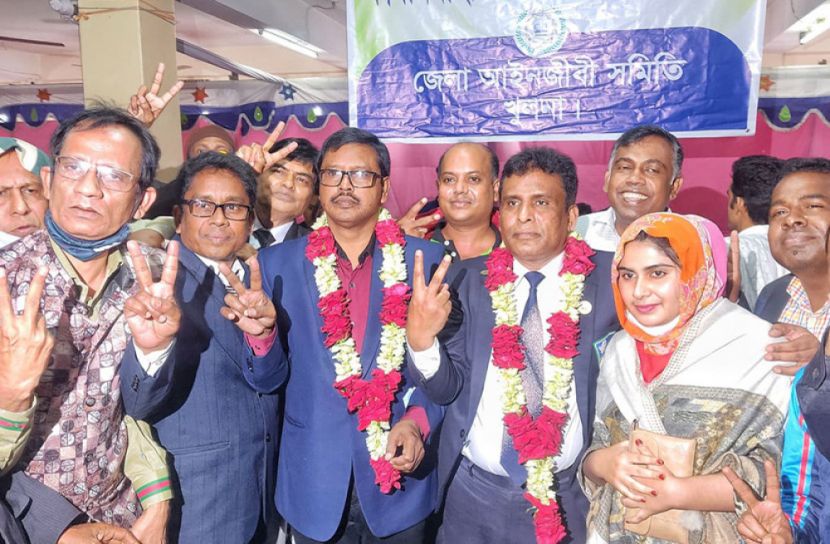 খুলনায় বঙ্গবন্ধু আওয়ামী আইনজীবী পরিষদের নিরঙ্কুশ বিজয়