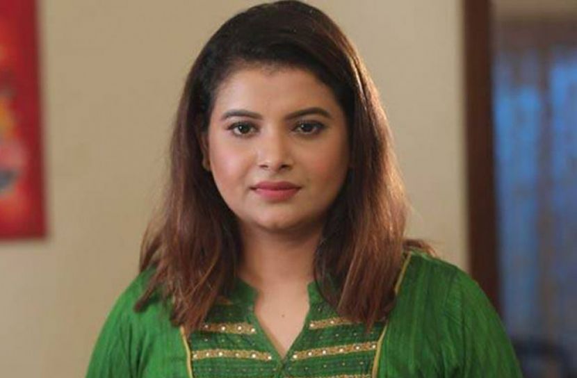 বিবাহ বিচ্ছেদের পর ফেসবুকের সঙ্গেও বিচ্ছেদ ঘটালেন ফারিয়া