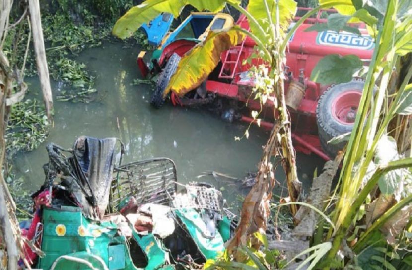 চাঁদপুরে সড়ক দুর্ঘটনায় নিহত ২