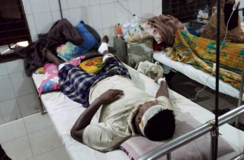 বোয়ালমারীতে মামলার বাদির সমর্থককে আসামি পক্ষের হাতুড়ি পেটা