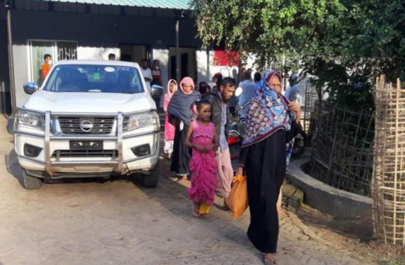 ভাসানচরের পথে রোহিঙ্গারা