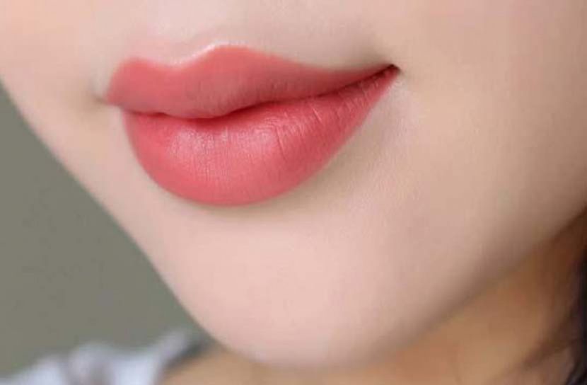 শীতে ঠোঁটের যত্ন