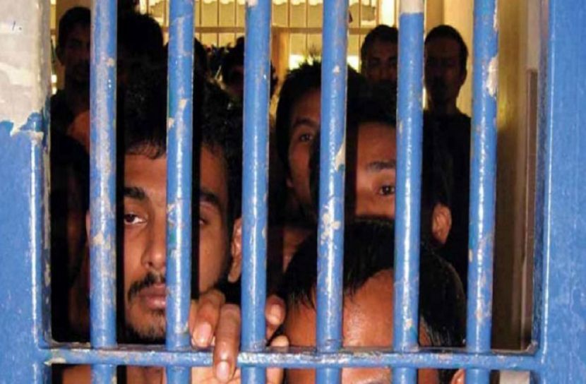 মালয়েশিয়ায় কারাবন্দী অভিবাসীদের শর্ত সাপেক্ষে বৈধ করার পরিকল্পনা