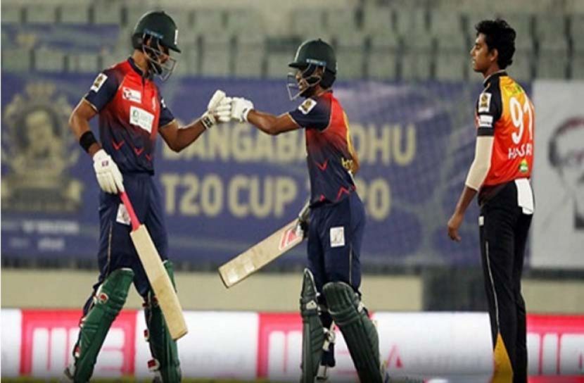 বরিশালের বিপক্ষে দাপুটে জয় খুলনার