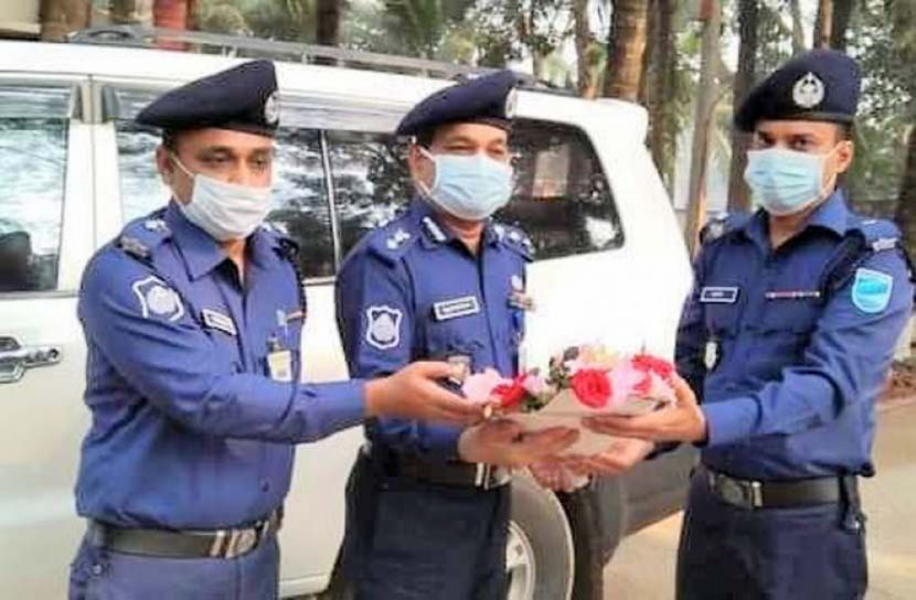 বোয়ালমারী থানা পরিদর্শনে অতিরিক্ত ডিআইজি নুরে আলম