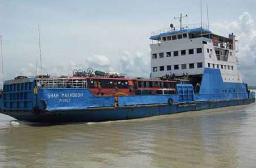 পাটুরিয়া-দৌলতদিয়া নৌরুটে ফেরি চলাচল শুরু 