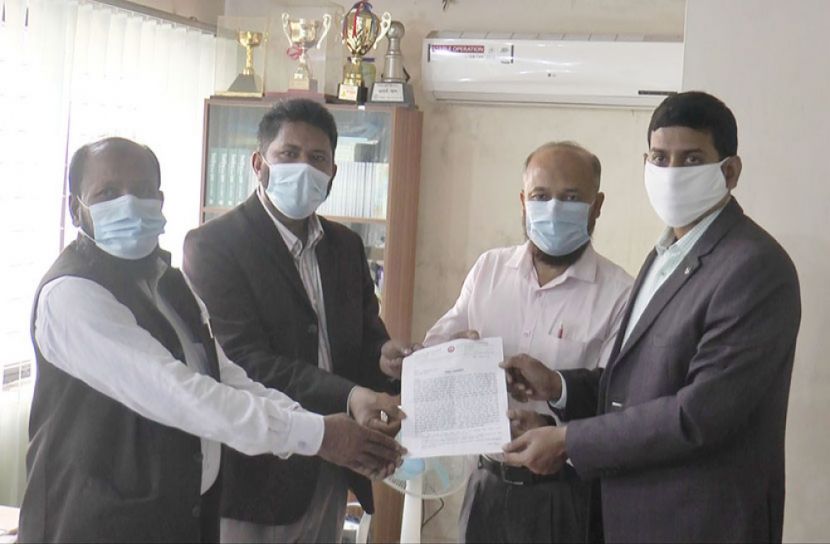 ভোলায় ৬ দফা দাবিতে জেলেদের স্বারকলিপি প্রদান 