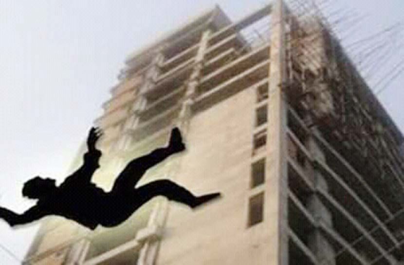 নয়তলা ভবন থেকে পড়ে ঠিকাদারের মৃত্যু