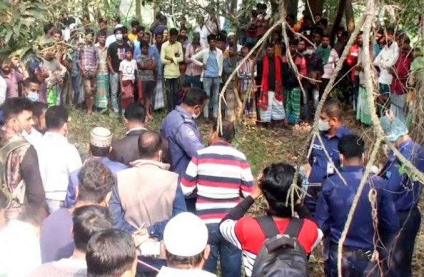 মুদি দোকানির মাথা কেটে নিয়ে গেল দুর্বৃত্তরা