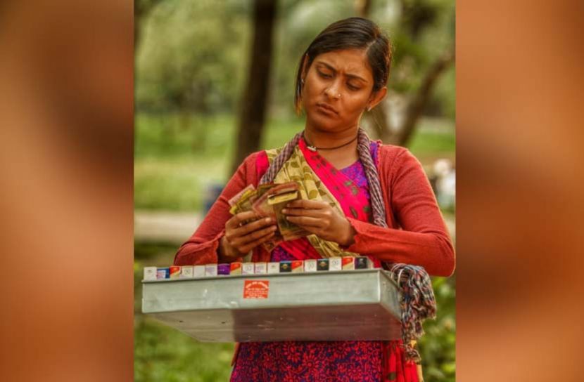 পান-সিগারেট বিক্রি করেন মেহজাবিন