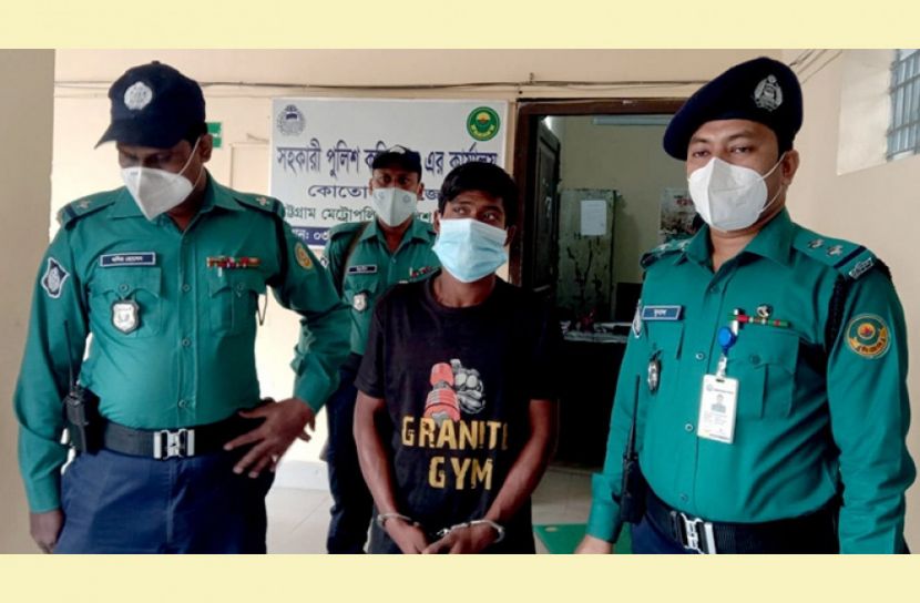 মাত্র ১০০ টাকার জন্য বন্ধুর গলা কাটলো মাদকাসক্ত তরুণ!