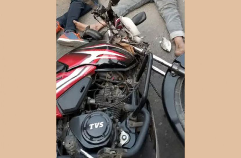 সাতক্ষীরায় ট্রাক চাপায় দুই মোটরসাইকেল আরোহী নিহত