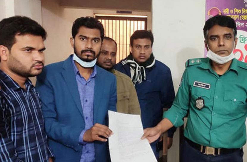 নুরকে গাড়িচাপা দেয়ার চেষ্টা, থানায় অভিযোগ