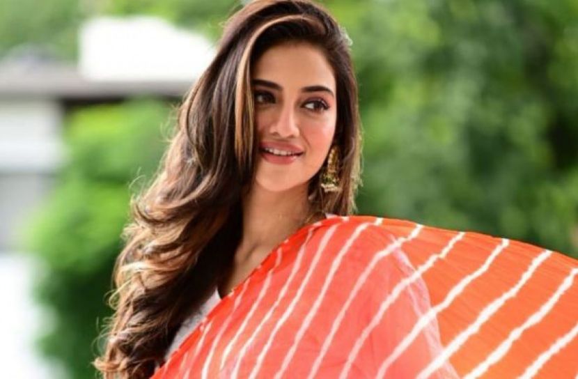 বিরতি ভাঙলেন নুসরাত