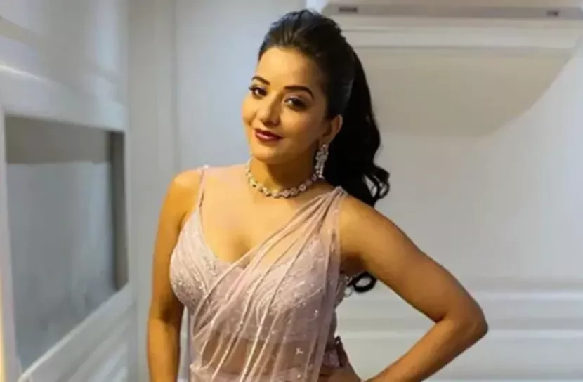 ঝড় তুললেন ‘দুপুর ঠাকুর পো’ মোনালিসা