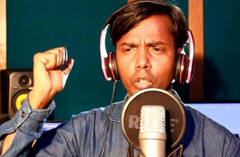 ‘বাবু খাইছো’ গাওয়ায় হিরো আলমের বিরুদ্ধে মামলা