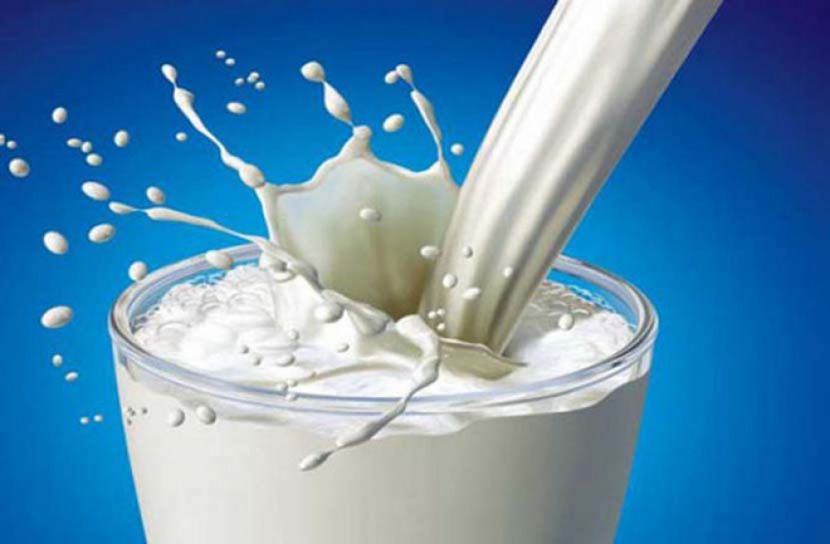 জেনে নিন দুধ পানের সময় ও নিয়ম