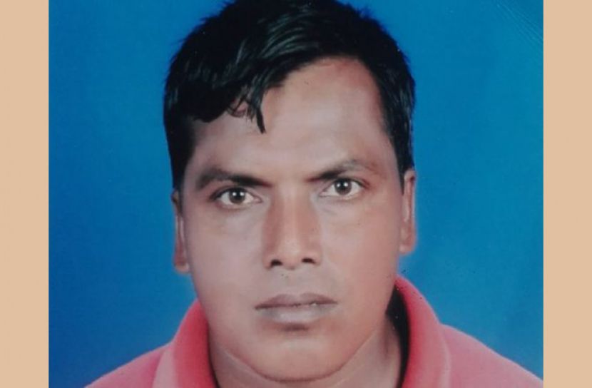 পাবনায় সড়ক দুর্ঘটনায় প্রাণ গেল মাছ ব্যবসায়ীর