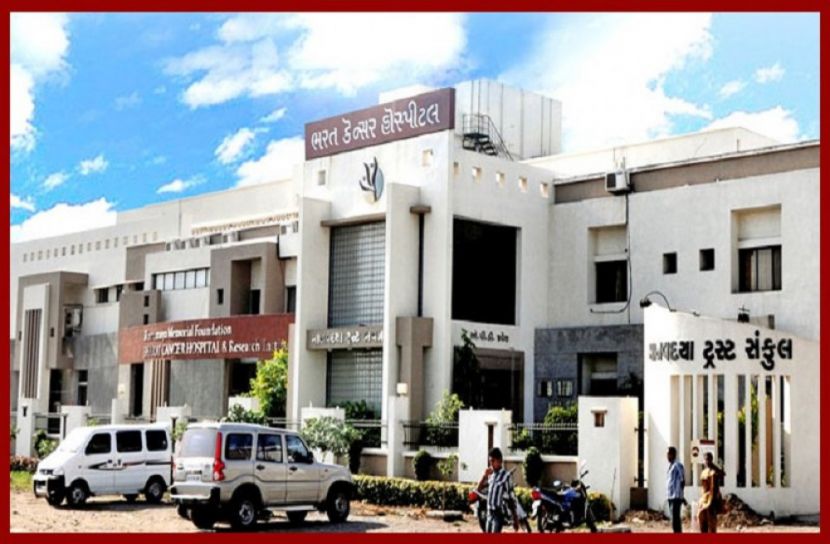 ডাক্তাররা ১০ বছর চাকরি না করলে কোটি রুপি জরিমানা