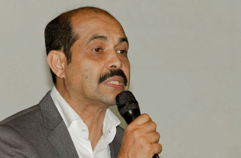 শহরে না এসে গ্রামে থাকুন : মেয়র আতিক