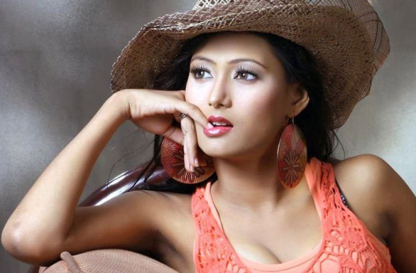 ‘গিভ অ্যান্ড টেক’-এ রাজি অধরা