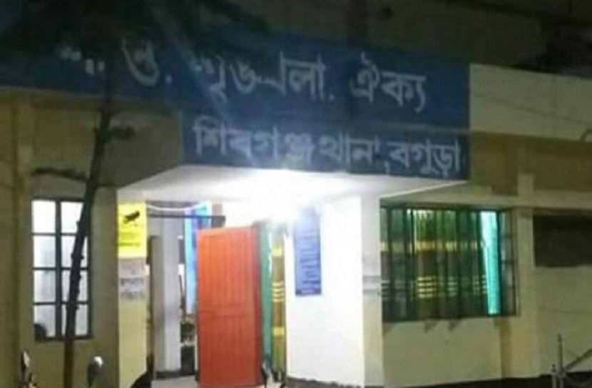 পতিতা বানানোর অভিযোগে পুলিশের বিরুদ্ধে মামলা