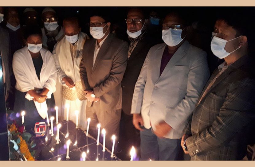 বোয়ালমারীতে শহীদ বুদ্ধিজীবী দিবস উপলক্ষে গণকবরে আলোক প্রজ্জ্বলন 