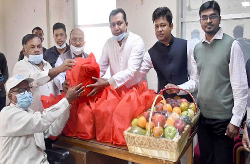 বিজয় দিবসে মুক্তিযোদ্ধাদের মিষ্টান্ন পাঠালেন প্রধানমন্ত্রী