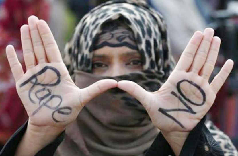 ধর্ষককে নপুংসক করার আইন পাস করলো পাকিস্তান