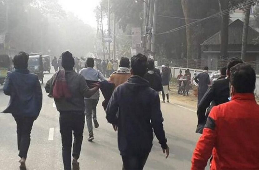 নুর সমর্থকদের শহীদ মিনারে যেতে ছাত্রলীগের বাধা, সংঘর্ষ