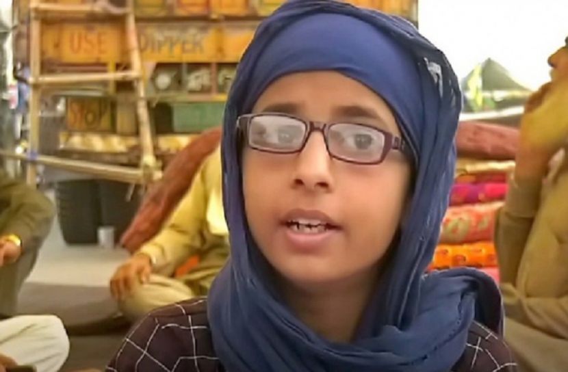 ভারতে কৃষক আন্দোলনের সমর্থনে ১১ বছরের বালিকা