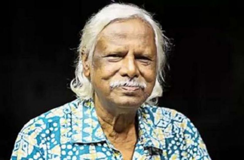 ভোট দিচ্ছে পুলিশ আর আমলারা 