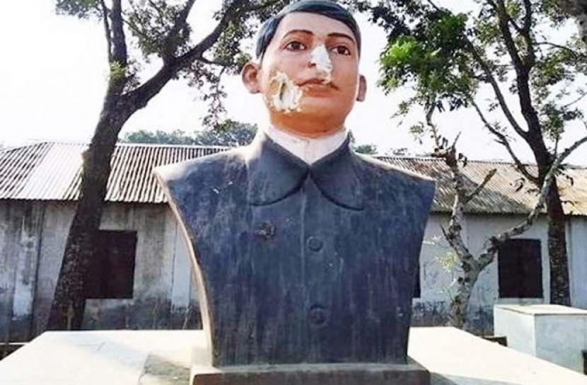 এবার বিপ্লবী বাঘা যতীনের ভাস্কর্য ভাঙচুর