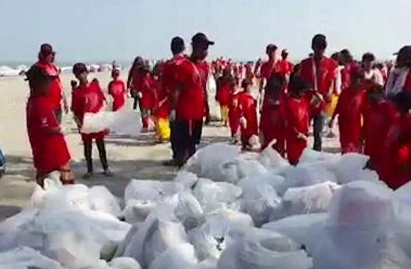 সেন্টমার্টিনে এক হাজার কেজি বর্জ্য সংগ্রহ