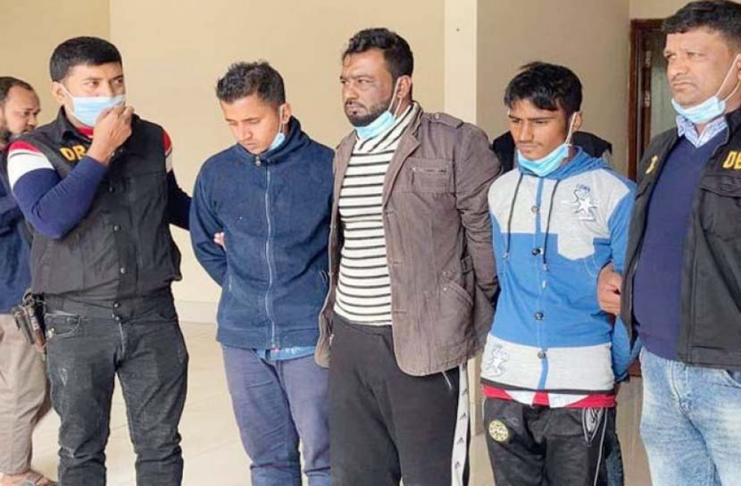 বাঘা যতীনের ভাস্কর্য ভাঙচুর : যুবলীগ নেতাসহ গ্রেফতার ৩