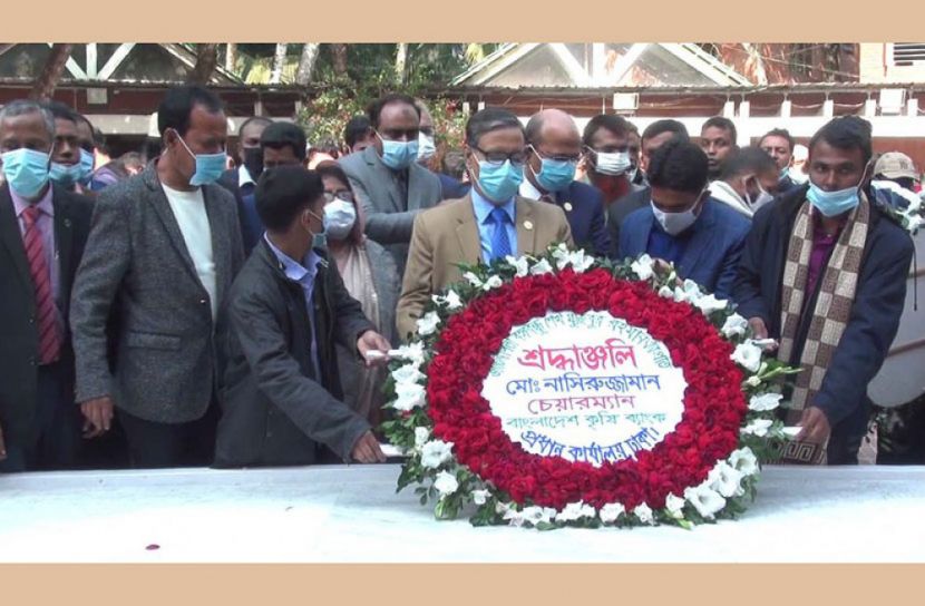 বঙ্গবন্ধুর সমাধিতে শ্রদ্ধা নিবেদন 