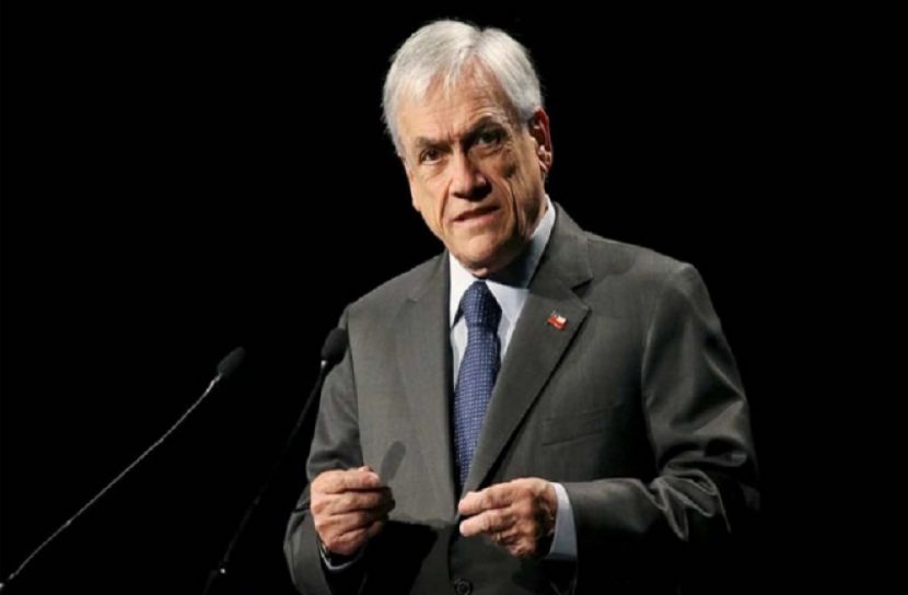 মাস্ক ছাড়া সেলফি তোলায় চিলির রাষ্ট্রপতিকে জরিমানা