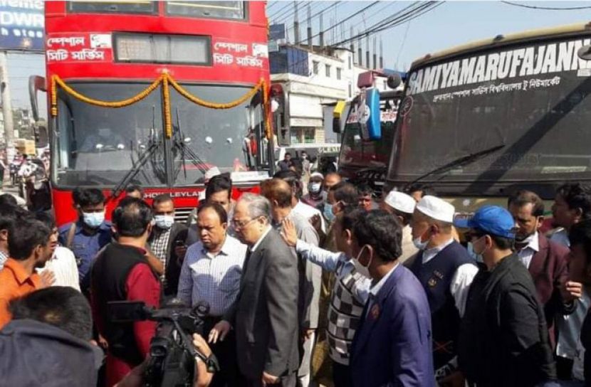 বিআরটিসি বাস উদ্বোধনকালে পরিবহন শ্রমিকদের বাধা
