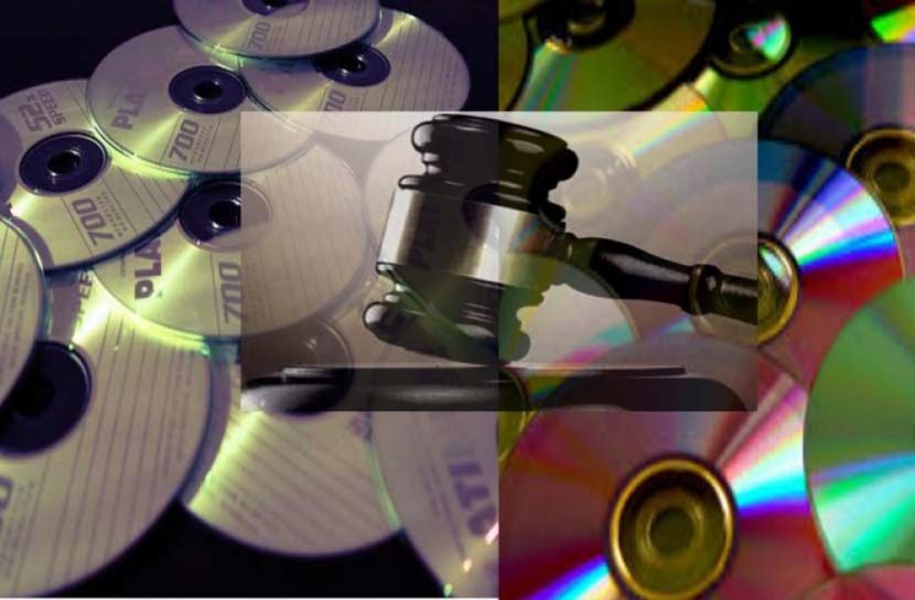 অশ্লীল ডিভিডি নষ্ট করায়  বাবা-মার বিরুদ্ধে ছেলের মামলা!