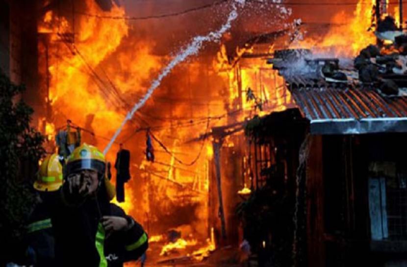 গাজীপুরে অগ্নিকাণ্ডে পুড়লো ১৯ কক্ষ 