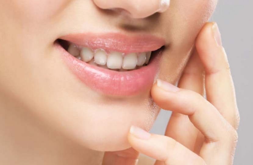 ঠোঁট  ফাটা সমস্যায় ঘরোয়া সমাধান