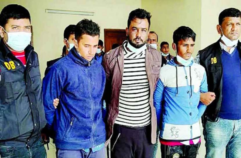 বাঘা যতীনের ভাস্কর্য ভাঙচুর: ৩ আসামি ৩ দিনের রিমান্ডে  